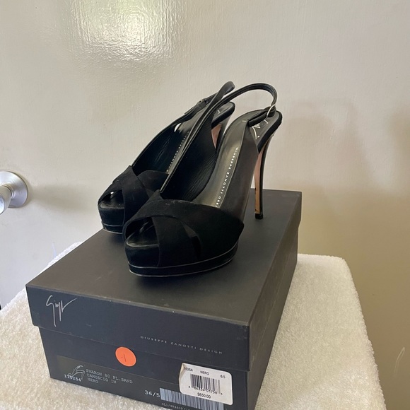 Giuseppe Zanotti Design Black 6.5 - Picture 2 of 2